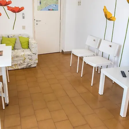 M344 - Marcelli, Comodo Trilocale Con Terrazzo *